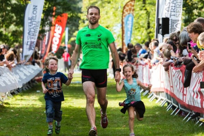 Hever Castle Tri family finish