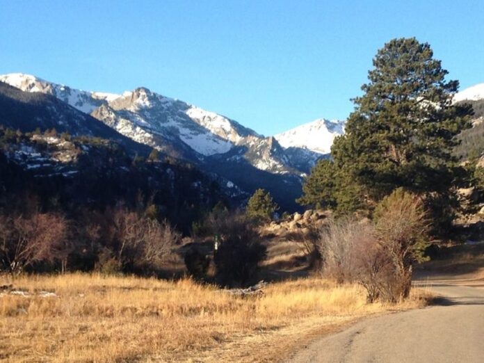 Trail running in Estes Park, Colorado, on a December morning
