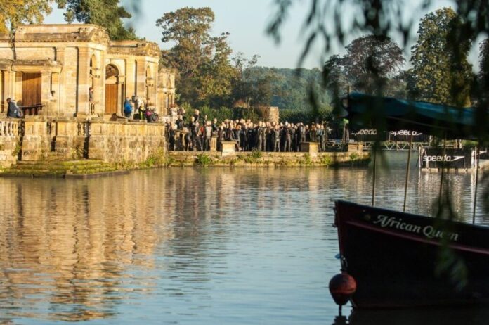 Hever Castle Triathlon swim start