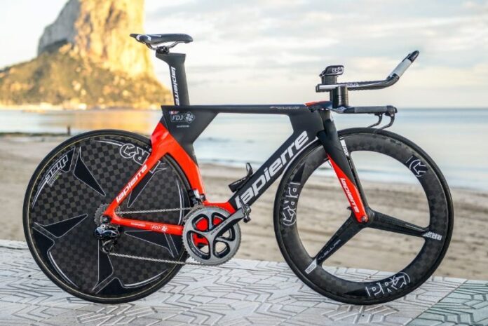 Lapierre Aerostorm DRS - photo N.Gotz for FDJ-Lapierre Lapierre Aerostorm DRS - photo N.Gotz for FDJ-Lapierre