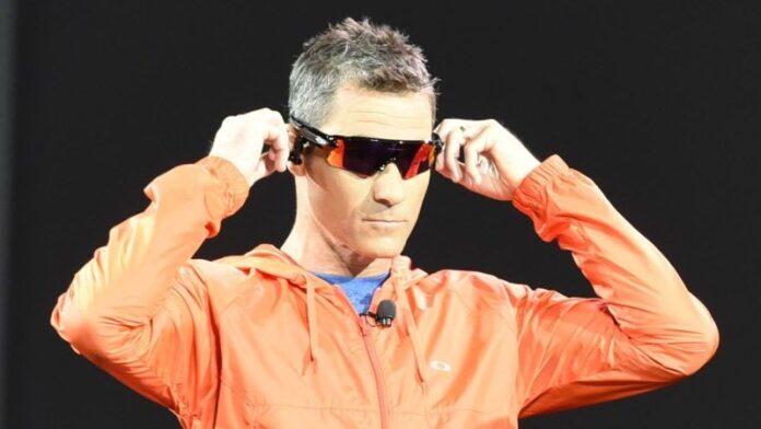 At CES 2016 Craig Alexander showcases new Oakley Radar Pace smart glasses powered by Intel At CES 2016 Craig Alexander showcases new Oakley Radar Pace smart glasses powered by Intel
