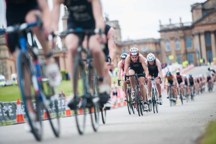 Bloodwise Blenheim Palace Triathlon riders Bloodwise Blenheim Palace Triathlon riders