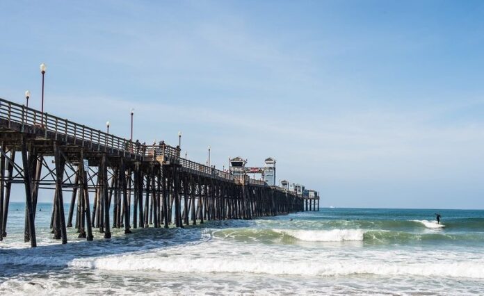 Oceanside, California - IRONMAN 70.3 California - photo IRONMAN