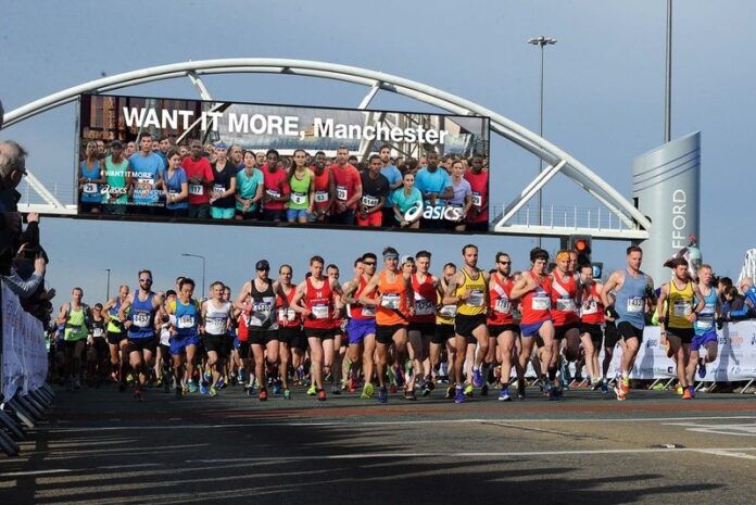 2016 ASICS Greater Manchester Marathon start