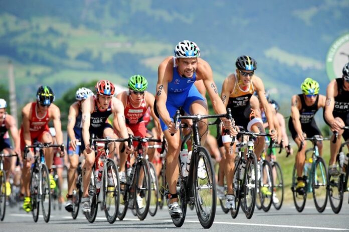 Kitzbuehel triathletes - photo credit Triathlon.org Kitzbuehel triathletes - photo credit Triathlon.org