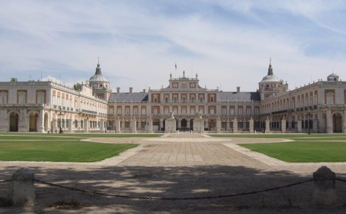 Royal Palace of Aranjuez - setting for Ocean Lava Aranjuez Royal Palace of Aranjuez - setting for Ocean Lava Aranjuez