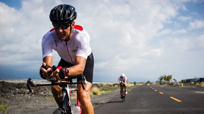 dave-scott-on-the-bike-in-dave-scott-huub-apparel dave-scott-on-the-bike-in-dave-scott-huub-apparel