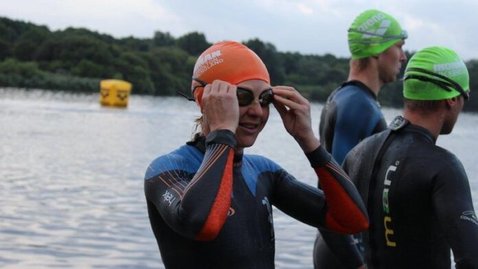 IRONMAN UK 2016 - Lucy Gossage in blueseventy Helix wetsuit IRONMAN UK 2016 - Lucy Gossage in blueseventy Helix wetsuit