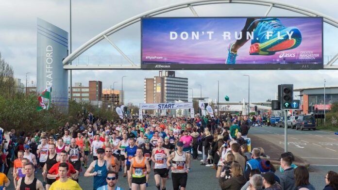 ASICS Greater Manchester Marathon 2017 start