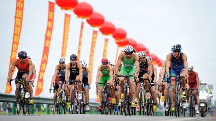 ITU World Cup Chengdu, China 2016 - photo credit ITU Janos Schmidt ITU World Cup Chengdu, China 2016 - photo credit ITU Janos Schmidt