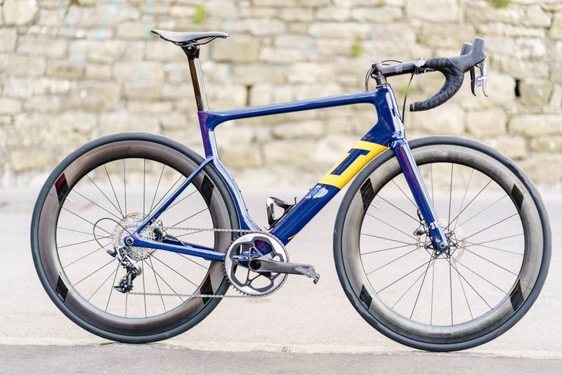 Aqua Blue 3T Strada 2 - side view - photo Marc Gasch