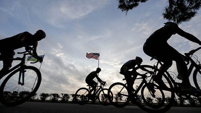 Bike riders - USA Triathlon - Photo by Wagner Araujo
