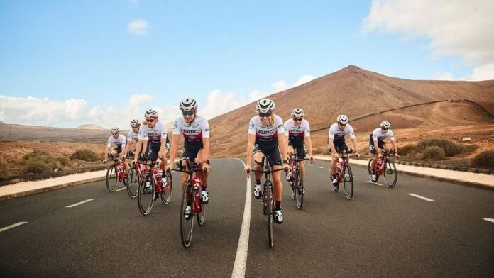 BMC-Vifit-TriTeam - photo credit JamesMitchell