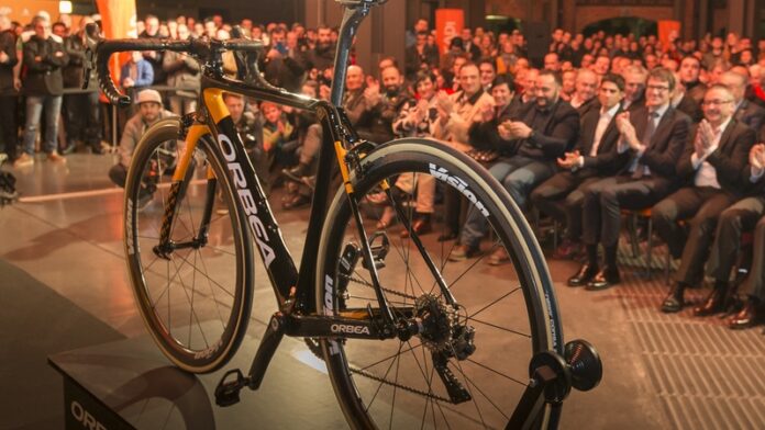 Orca OMR bike on show with Euskadi Foundation Orca OMR bike on show with Euskadi Foundation