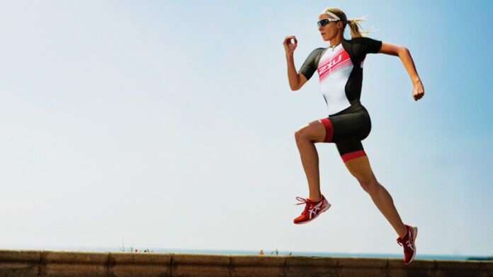 2XU athlete running