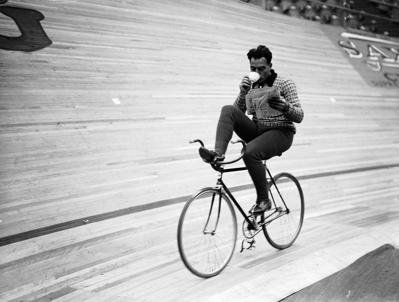 25th September 1936: German cyclist Piet Van Kempen circles the track at Wembley during a six day cycling event. Most competitors have covered 1,000 miles. (Photo by Derek Berwin/Fox Photos/Getty Images)