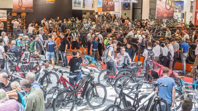 Eurobike 2017, Halle A6, Übersicht, Besucher