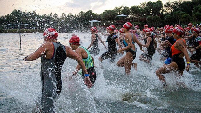 190215_USA Triathlon - swim start - photo credit Fixed Focus Photography