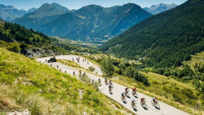 190614_Etape du Tour riders - photo credit ASO