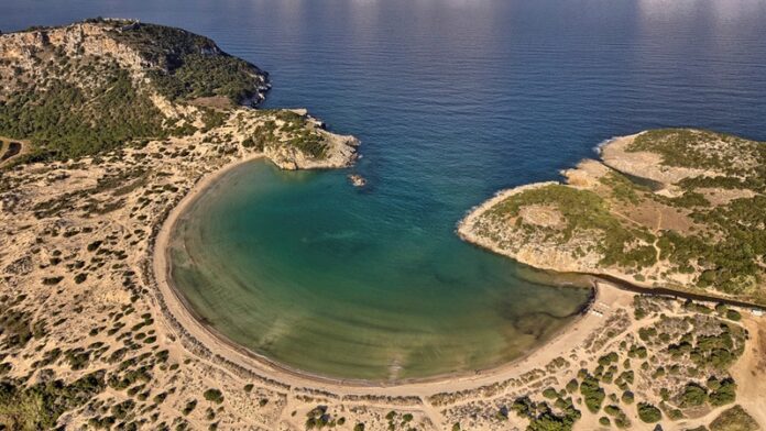 190701_Navarino Challenge - runners will cross Voidokilia beach - photo credit Loukas Hapsis