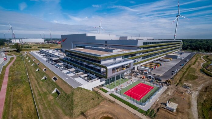 190917_New Nike Court Distribution Center