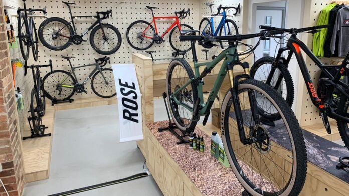 191021_ROSE bikes in showroom