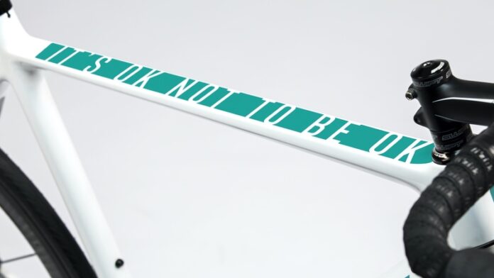 191031_One-of-a-kind SwiftCarbon Ultravox to be auctioned for mental health awareness