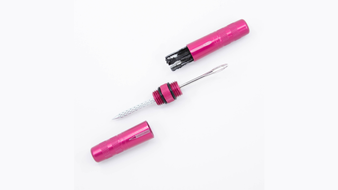 200103_Kom Cycling Tubeless Repair Tool Pink