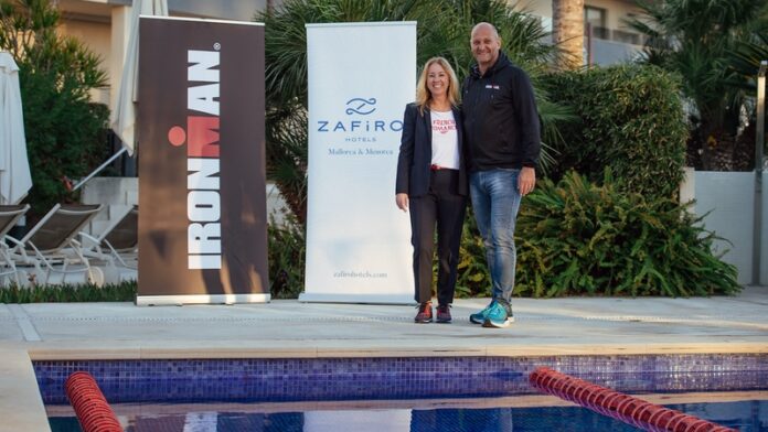 201027_Antonia Plomer of Zafiro and IRONMAN EMEA MD Stefan Petschnig