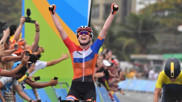 201207_Anna van der Breggen - image UCI