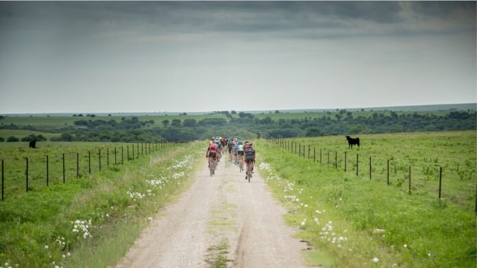 201221_Unbound Gravel riders