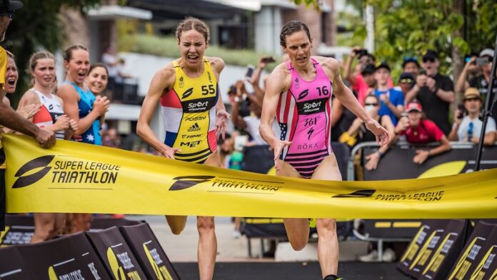 210401_Super League Triathlon - athlete finish