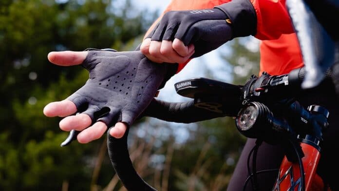 210421_DHB Aeron Mitts with Elastic Interface palm technology