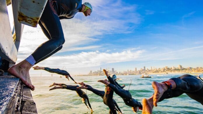 210427_Swim start - Escape from Alcatraz Triathlon - image credit Brandon Means