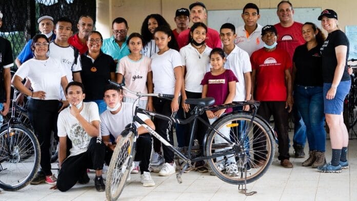 220523_Rounding out the Alt Tour with WBR bike delivery in Colombia