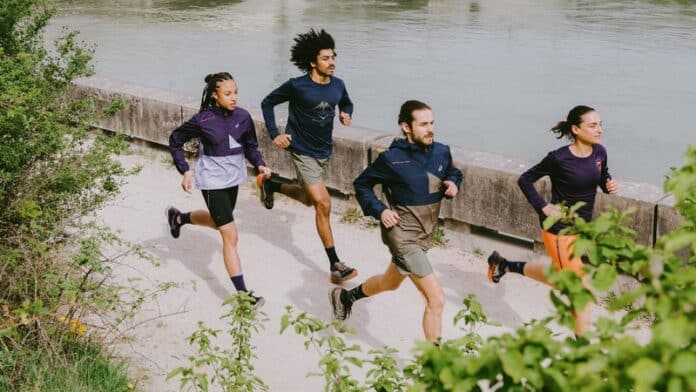 220927_ASICS Nature Bathing runners