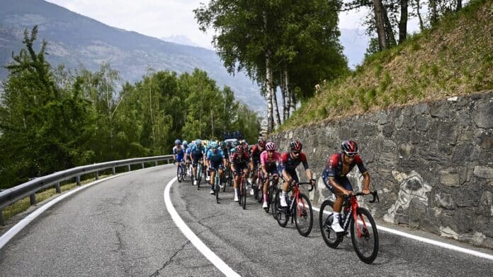 221018_Giro d Italia riders