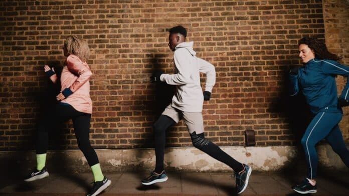 221101_Sports Direct runners