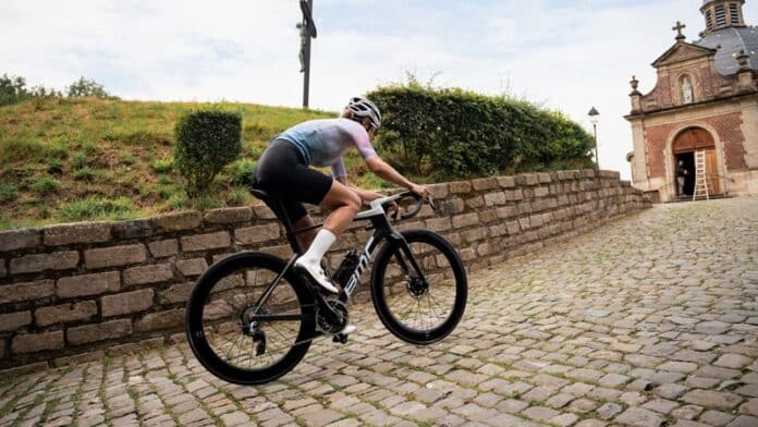 231010_BMC Teammachine R 01 - rider
