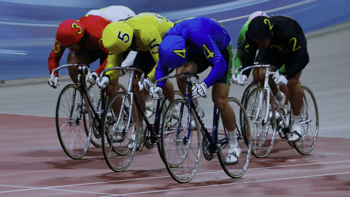 231026_DerbyWheel track racing
