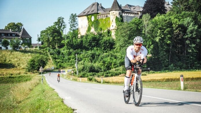 231214_Average Rob, voted Best Follow of the Year on Strava