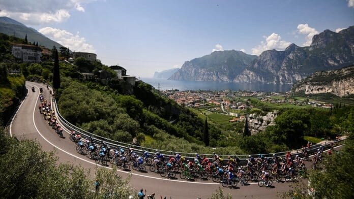 240124_Pro riders in Italy - image credit RCS Sport