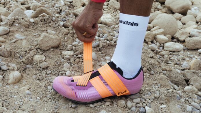 Fizik Powerstrap Aeroweave X gravel racing shoe