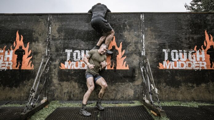 Tough Mudder participants