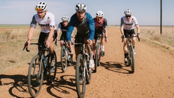ENVE supports The Mog Squad gravel development team - image credit Jonny Hintze - ENVE