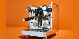 Coffee shot from Zwift, as Rocket Espresso and Zwift launch limited Mozzafiato Fast machine Zwift x Rocket Espresso Mozzafiato Fast coffee machine