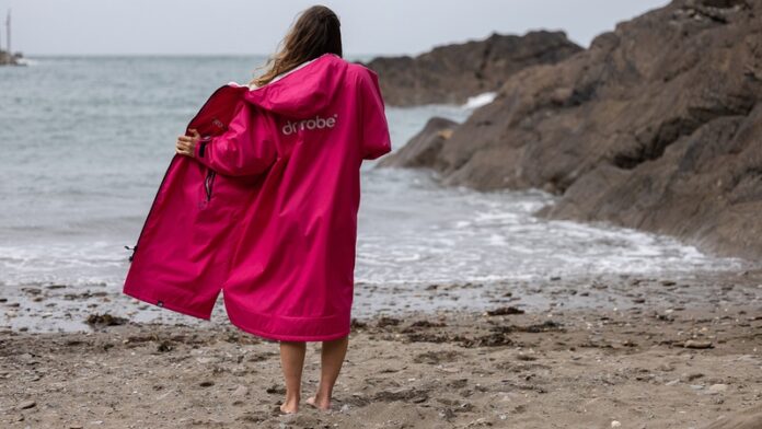 Dryrobe x Breast Cancer Now