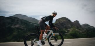 As the seasons start to change, ASSOS introduces EQUIPE ThermoBooster P1 mid-layer ASSOS introduces EQUIPE ThermoBooster P1 mid-layer