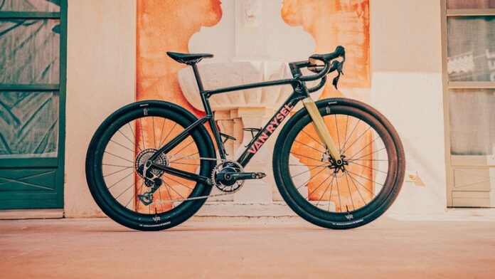 VAN RYSEL RCR-G - image credit VAN RYSEL