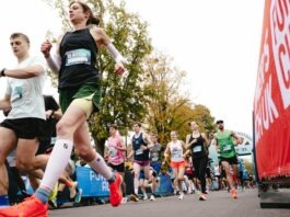 Cambridge x Oxford - The Half Marathon Challenge, Oxford Marathon runners - image credit Motiv Sports UK
